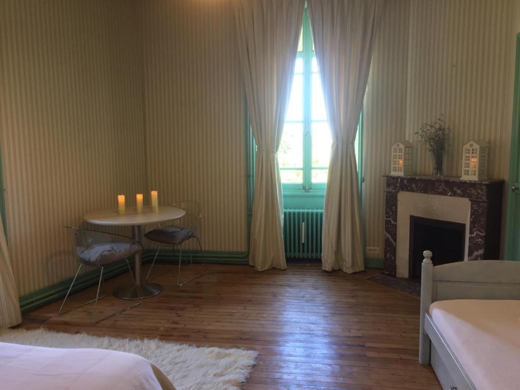 Abbey Road Le Thoureil Apartment Bagian luar foto