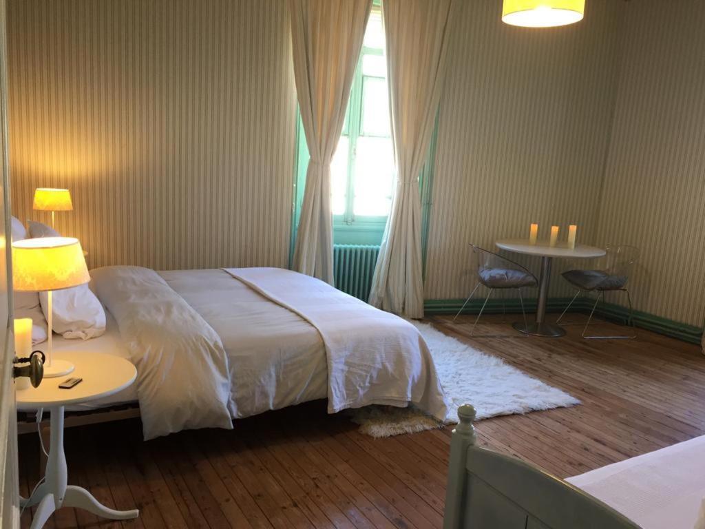 Abbey Road Le Thoureil Apartment Bagian luar foto